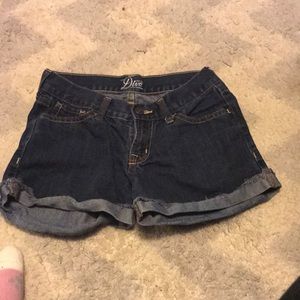 Old navy diva shorts.